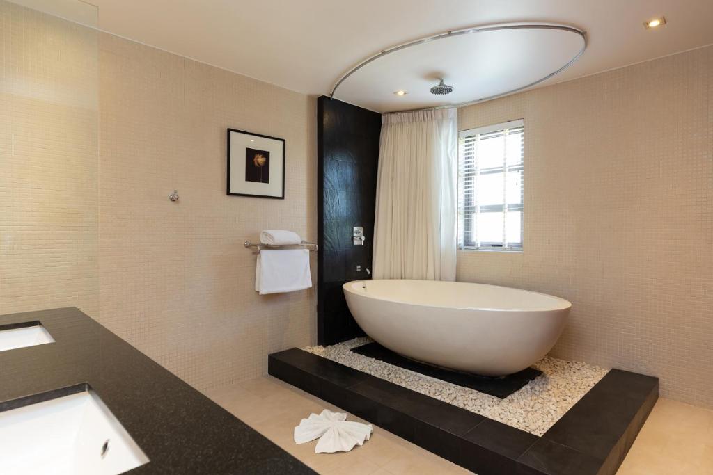 The Residence Bangtao Villa 216 photo 3