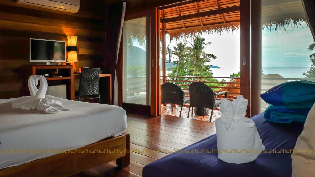 Ten Moons Lipe Resort photo 2