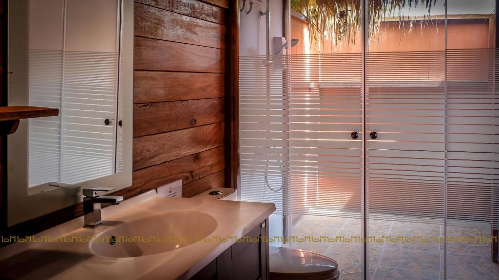 Ten Moons Lipe Resort photo 3