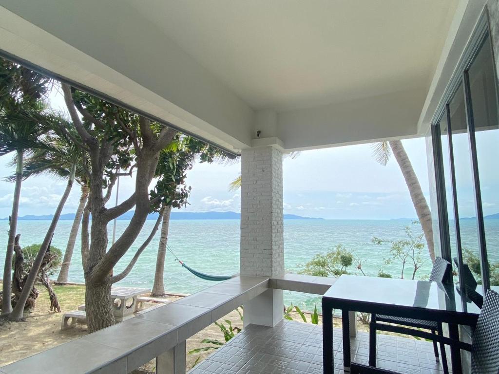 Sunset Beach Villas photo 3