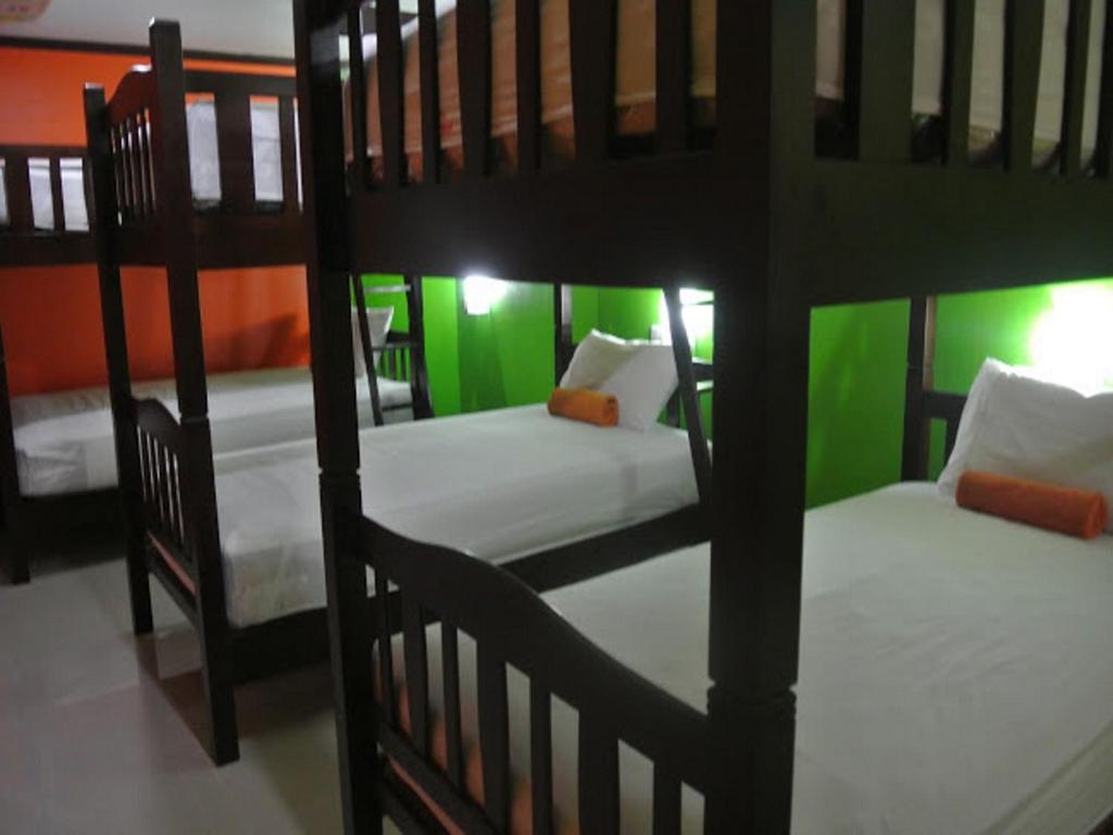 Silla Patong Boutique - Beach Walk Access photo 2