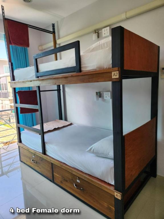 Theppahrak Hostel Khaolak photo 2
