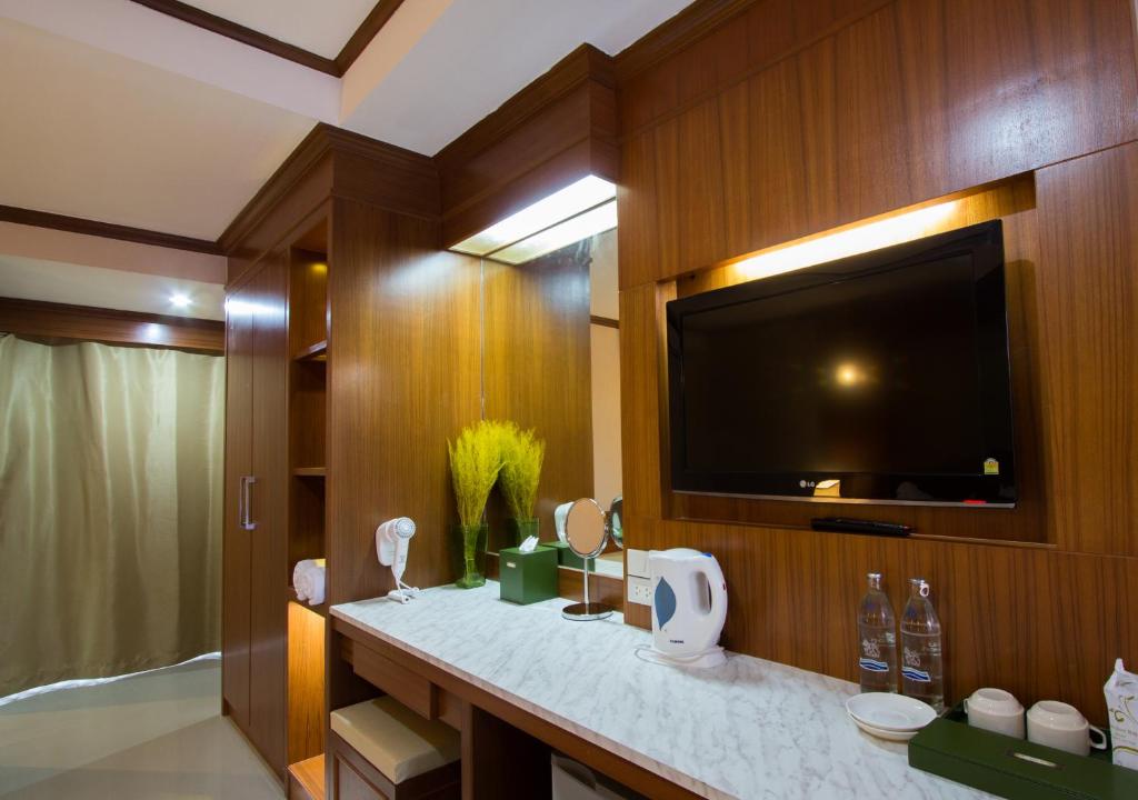 The Lion King Hotel by Thai Baan Ozone Udonthani photo 3