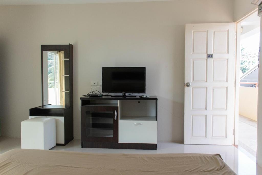 Suree Place Hostel photo 3