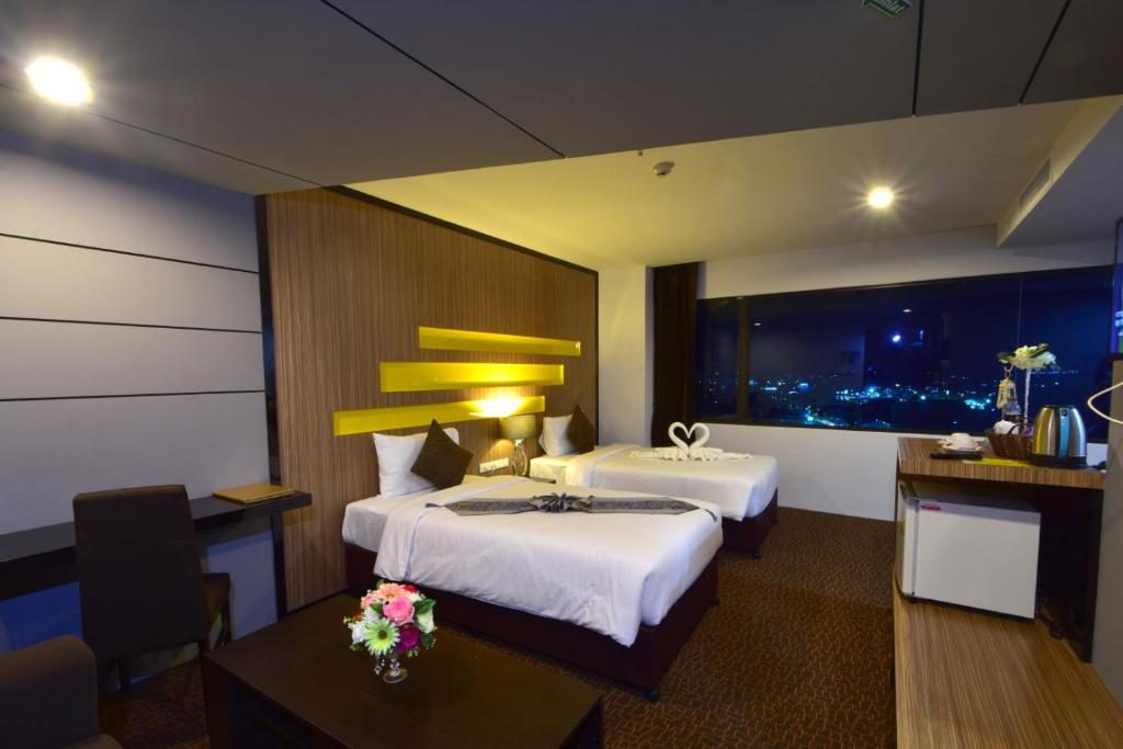 Siam Oriental Hotel photo 2