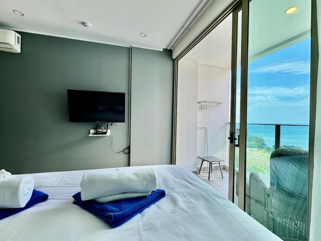 Studio Sea view with kitchen by Renttini photo 2