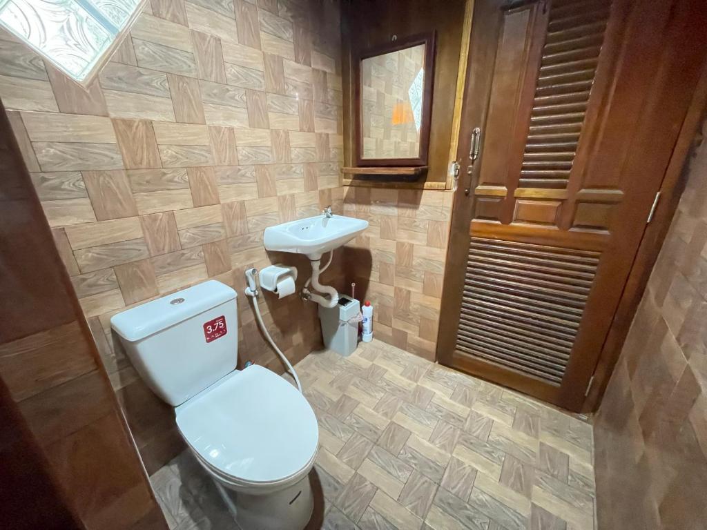 Ruen Orathai Resort photo 3