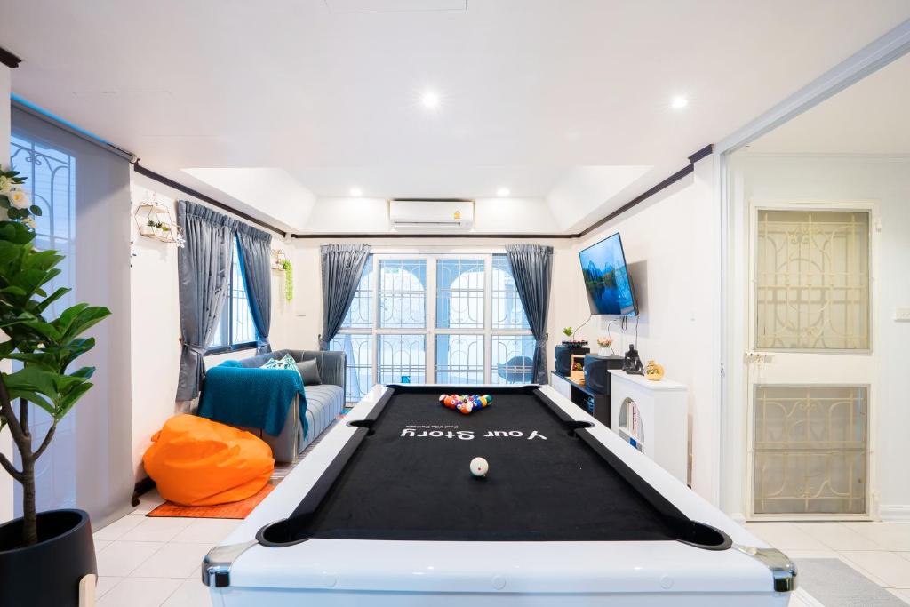 Your Story pool villa photo 3