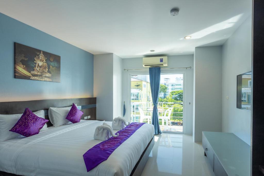 The Great @Patong Hotel photo 2