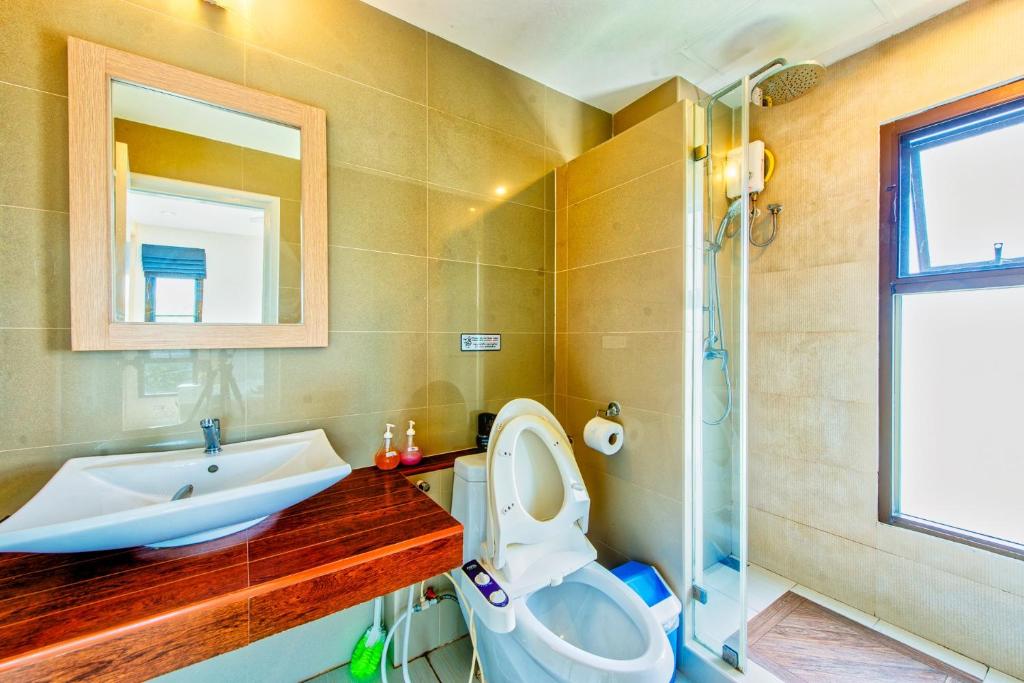 Tree Boutique Residence - Quiet Oasis - Stunning View photo 3