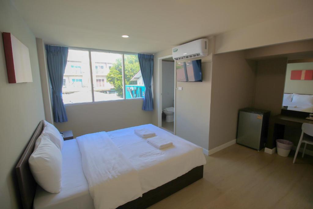 The Sea Bangsaen Hotel photo 2