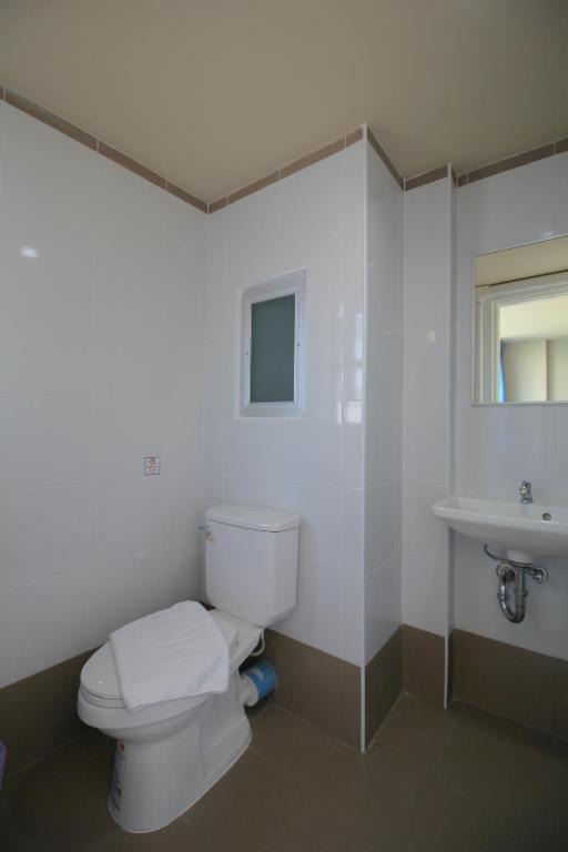 The Sea Bangsaen Hotel photo 3