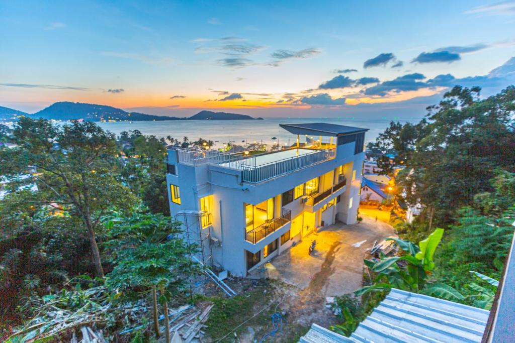 Rossarin Sea View Patong — photo 1