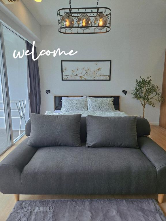 The Olive Studio Room at Chic Condominium — photo 1