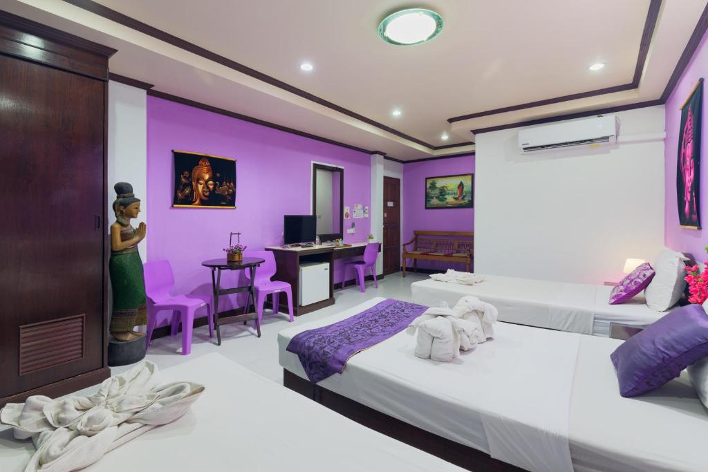 Grand Orchid Inn Patong beach photo 2