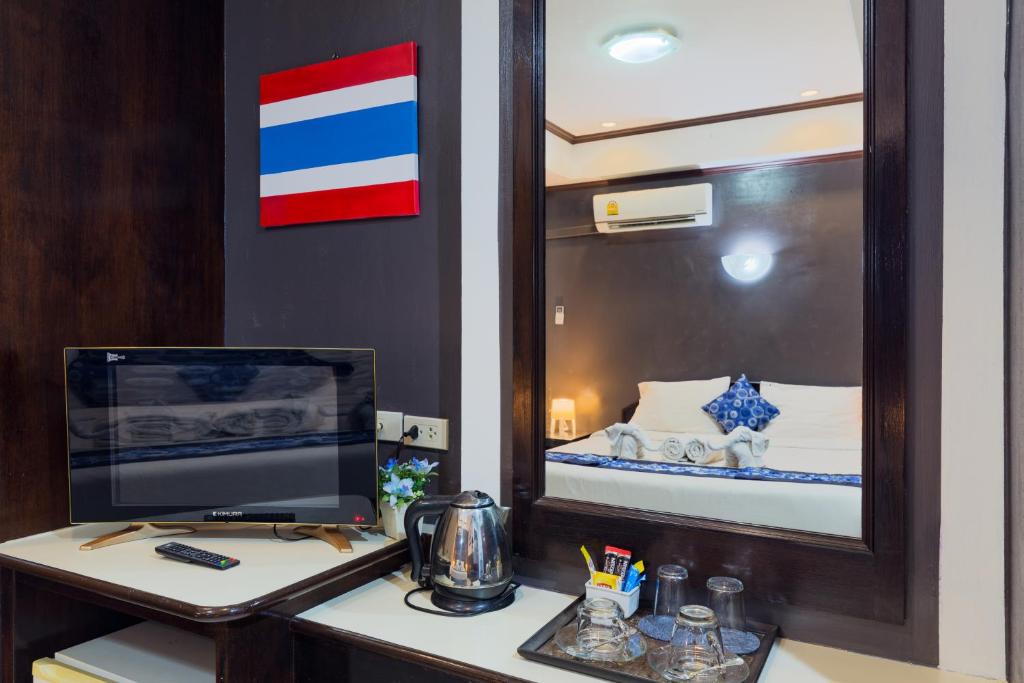 Grand Orchid Inn Patong beach photo 3