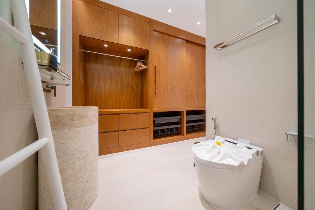 Brand-New & Luxury 5BR Pool Villa Trinity C2 photo 3