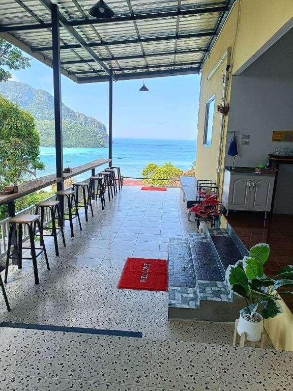 The view Hostel — photo 1