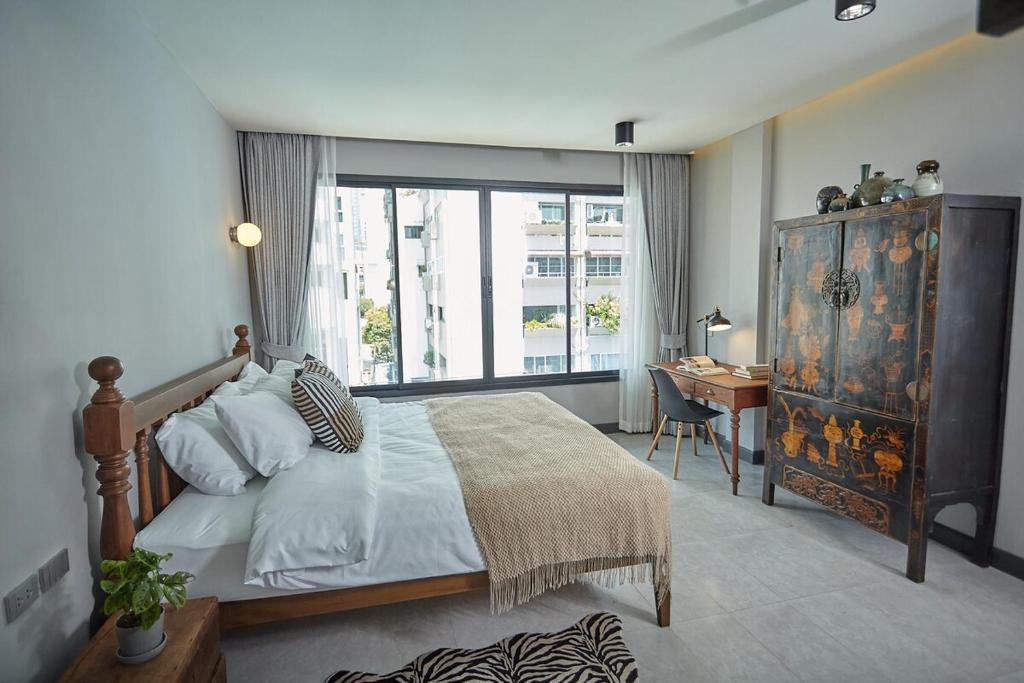Spacious duplex 2 BR apartment max 6 guests - 3 min walk to BTS Nana photo 2