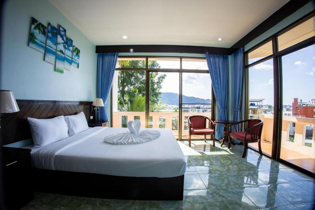 Riviera Patong photo 2
