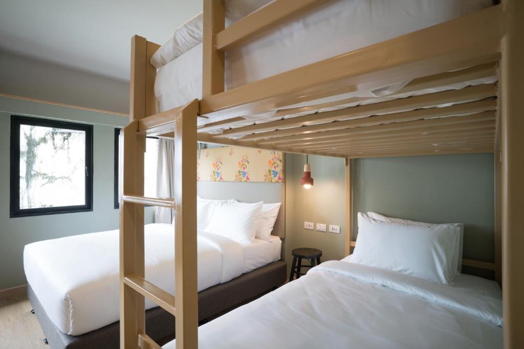 The Blanket Hotel Phuket Old Town photo 2