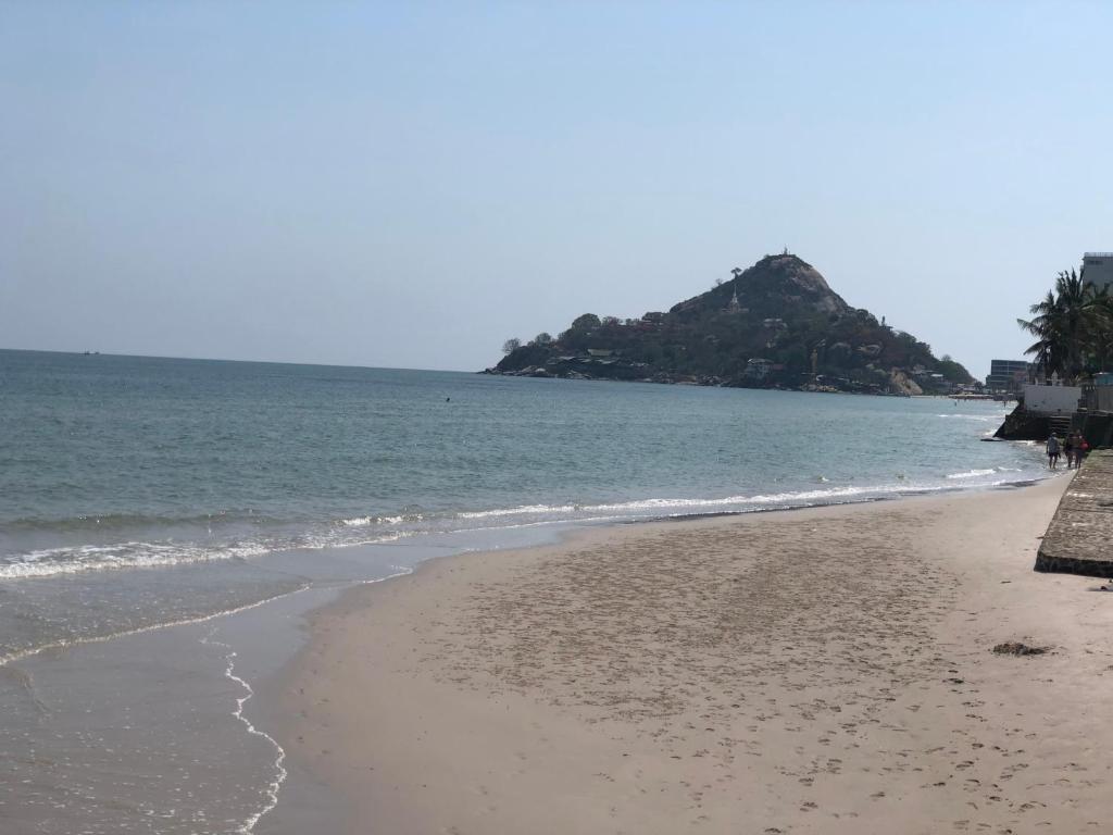 Seaside Home Khao Takiab — photo 1