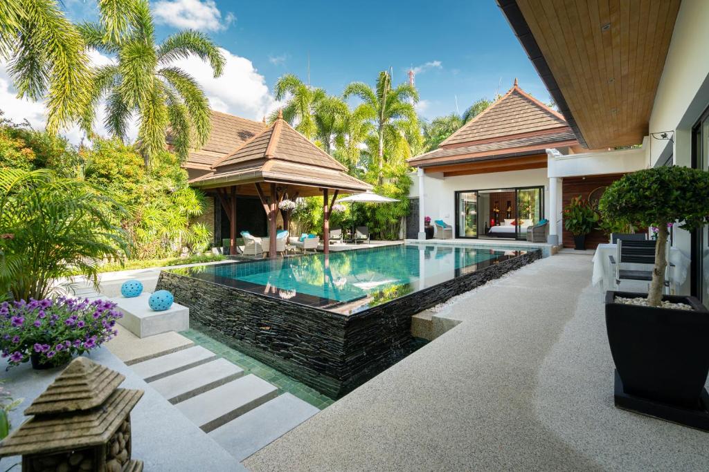 The Thara Villa Surin Beach photo 3