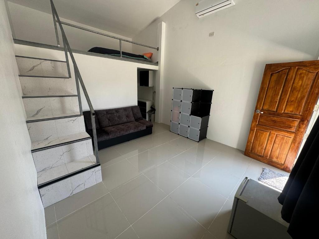 The home stay 1 — photo 1