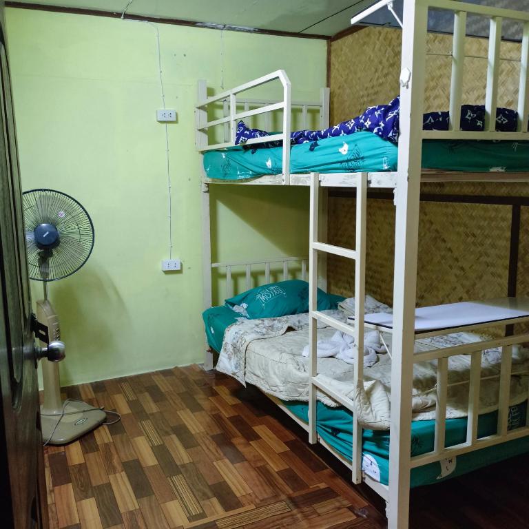 Sunny house hostel photo 2