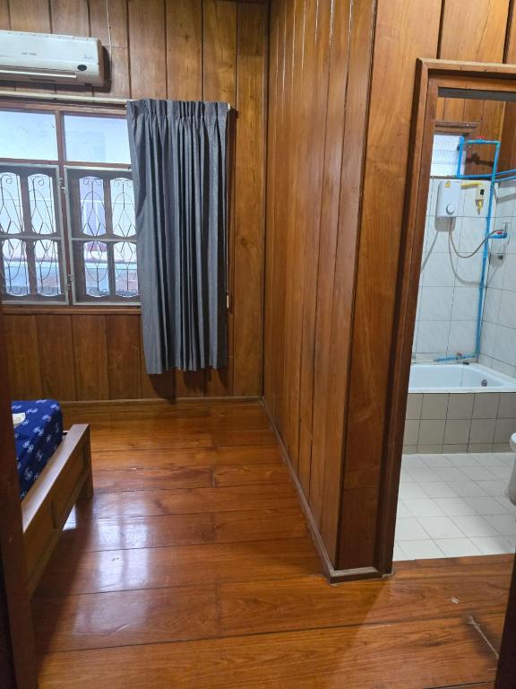 Sunny house hostel photo 3