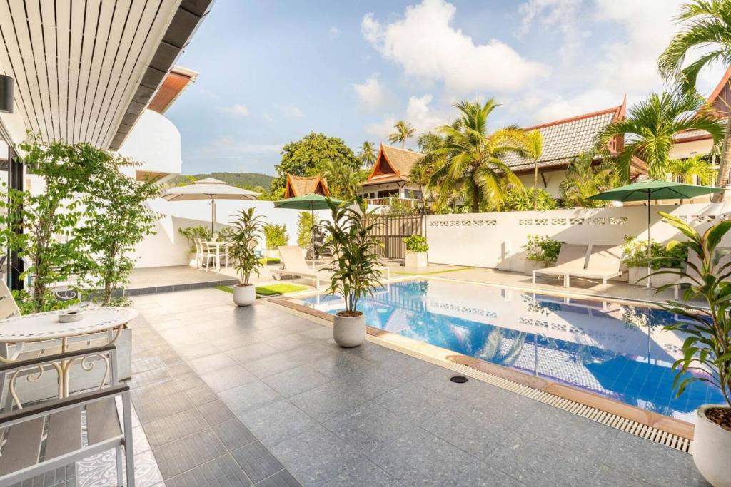 Kamala - 2 BR Pool View Apartment — photo 1