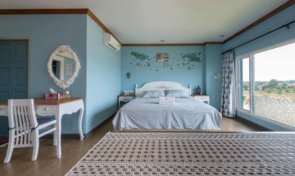 The Lilly Hotel photo 2
