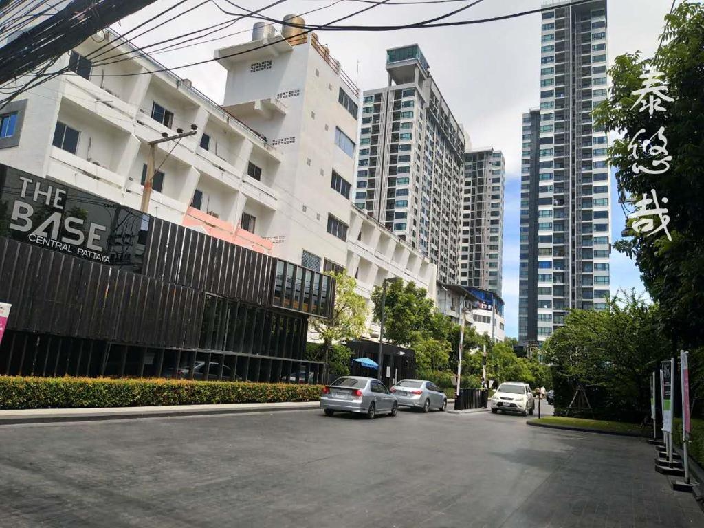The Base Central Pattaya Thai — photo 1