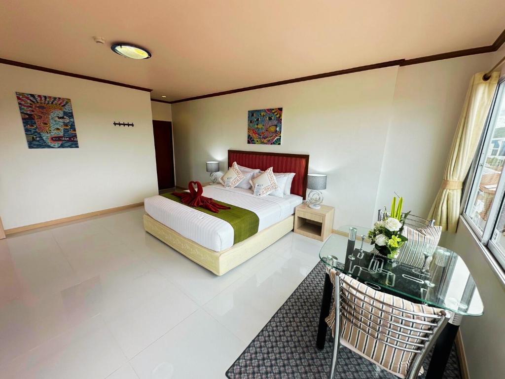 Thipurai Beach Hotel — photo 1