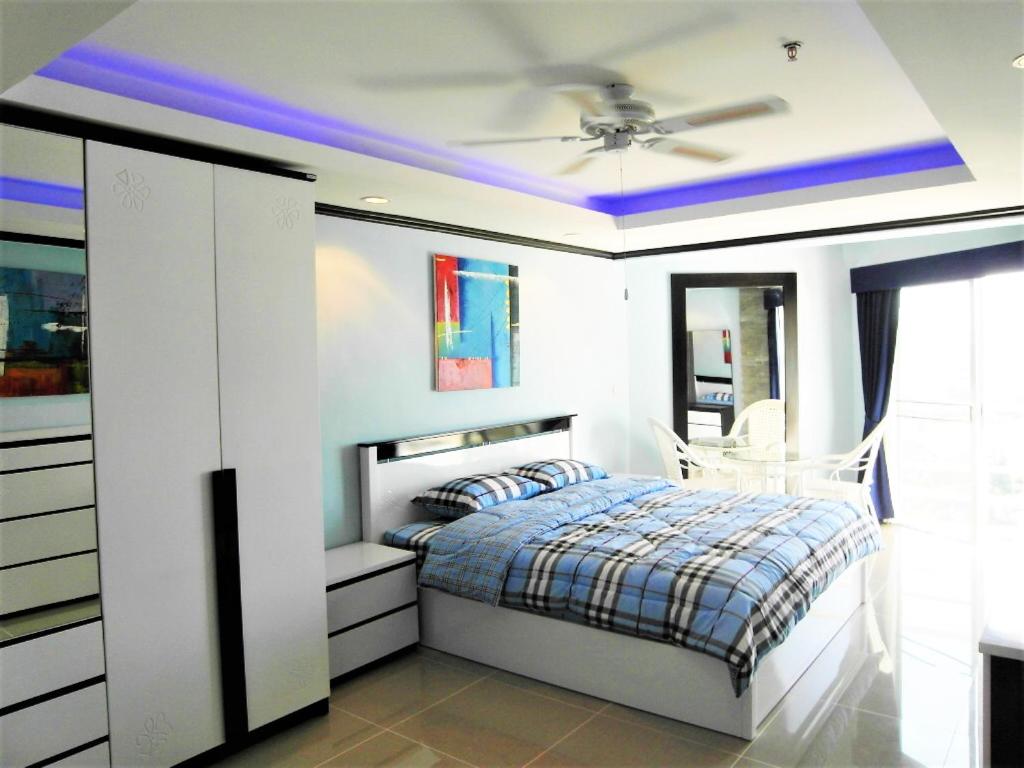 Sea view 16th floor condo at Jomtien Beach photo 2