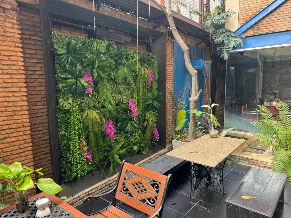 Silom Convent Garden photo 3