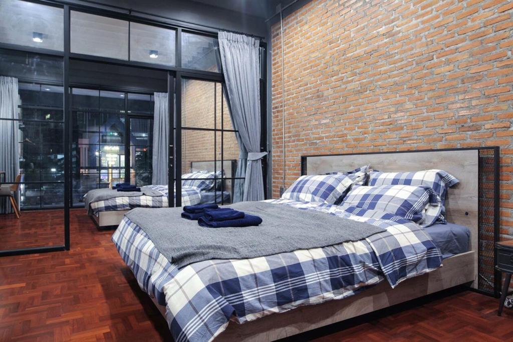 Signature coffee & bed photo 2