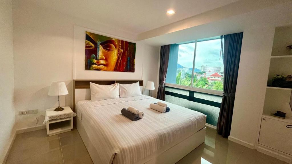Kris - Modern Spacious 2 Bedrooms Condo with Pool photo 2