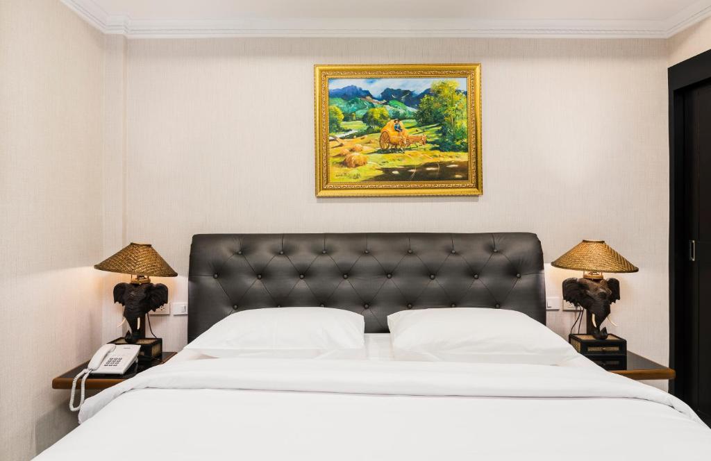 The Ambiance Hotel photo 2