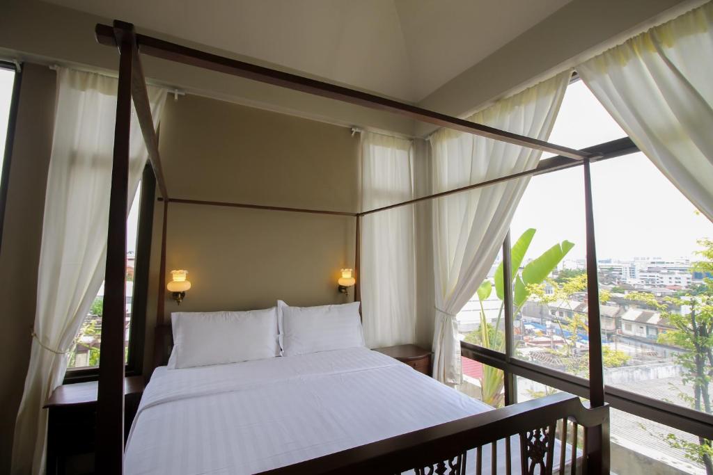 Sourire at Rattanakosin Island Hotel photo 2