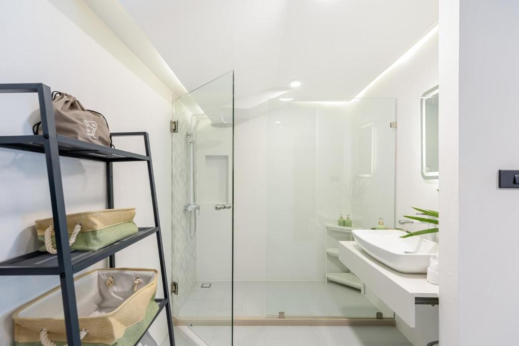 Zen Style Pool Access Townhouse photo 3