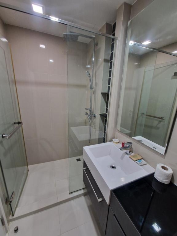 The Deck Condo Patong 7th Fl Mountain View1 photo 3