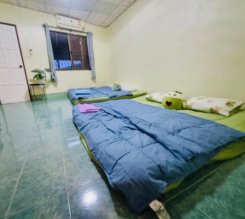 Tin home photo 2