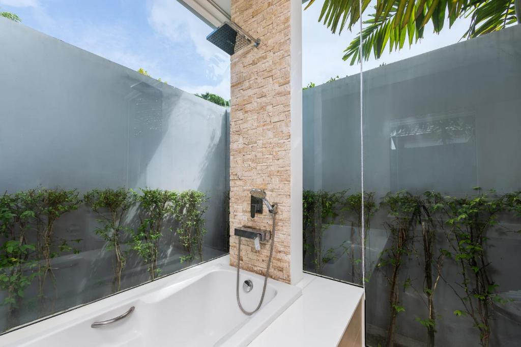 Villa Maya 2BR private pool villa Nai Harn beach photo 3