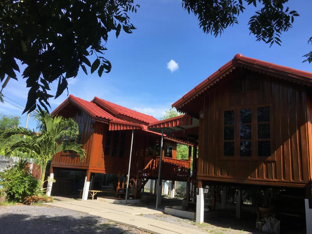 The Little Lopburi Village photo 3