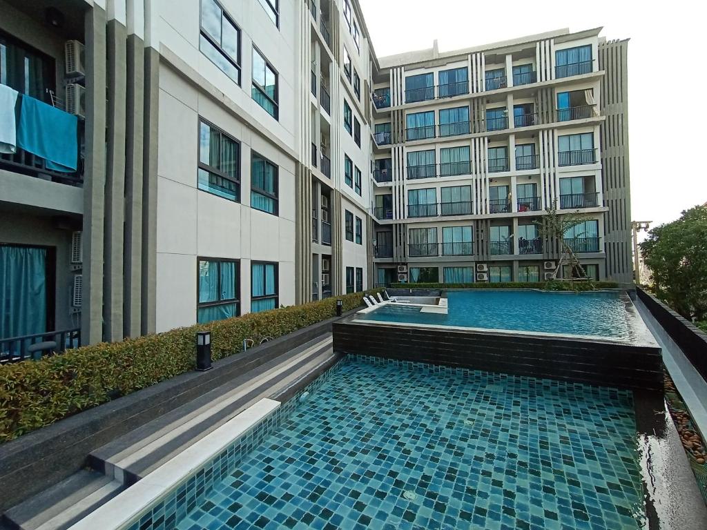 Zcape Condotel Bangtao Beach photo 2