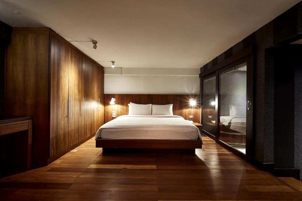 XX Wish Inn Silom BKK - วิช อินน์ สีลม photo 2