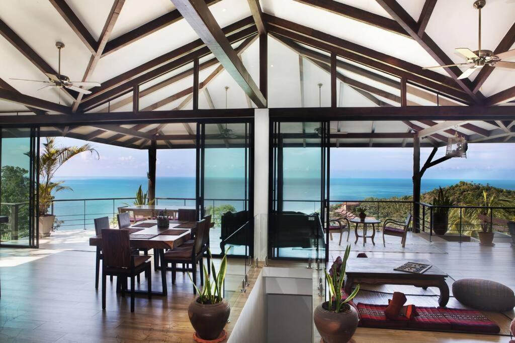 Stunning Seaview photo 2