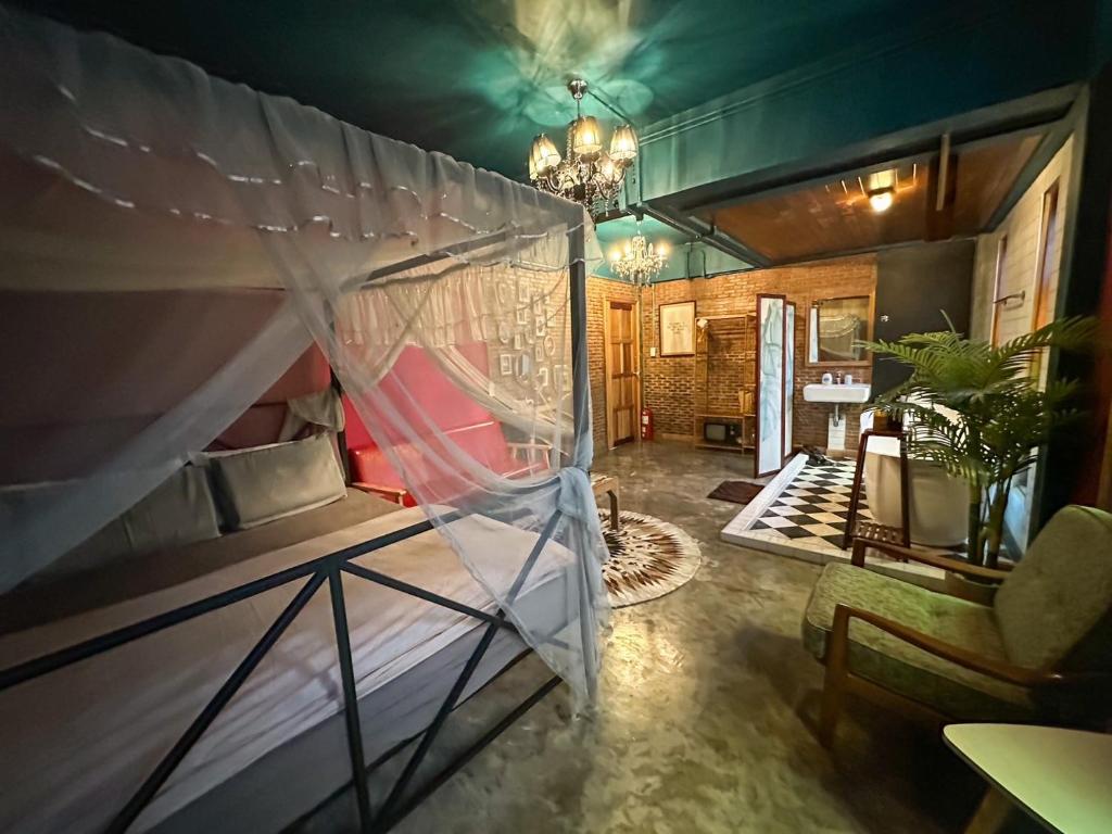 T-House BKK 2Floors near BTS with swimming pool and free Wifi photo 2