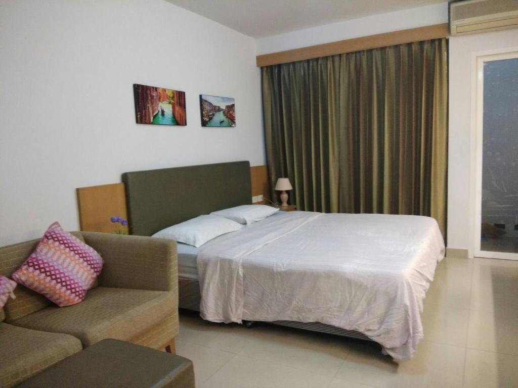 Savi Rooms Deluxe 3 Nr Bangkok piyavet Hospital — photo 1